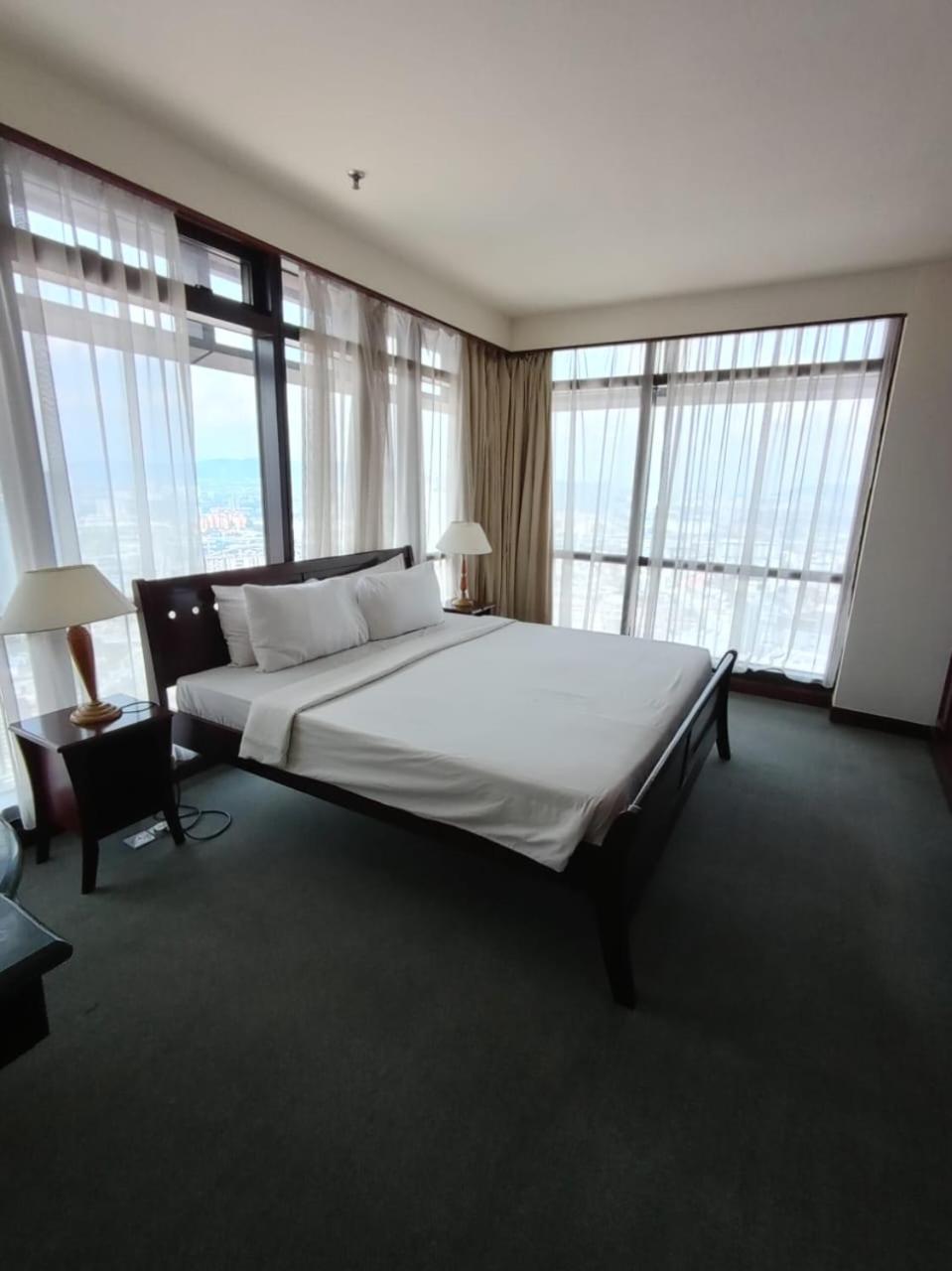 Kl Landmark Apartment At Berjay Times Square Kuala Lumpur Exterior foto